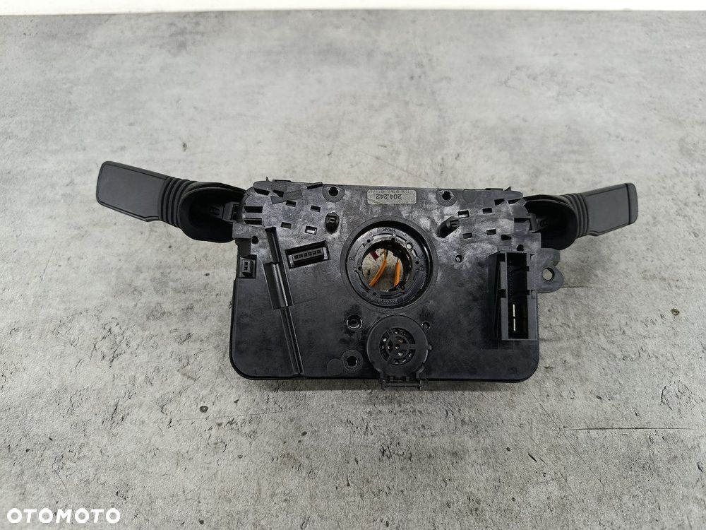 PRZEŁĄCZNIK ZESPOLONY OPEL ZAFIRA B 13245737TJ   VALEO 1.9 CDTI - 5