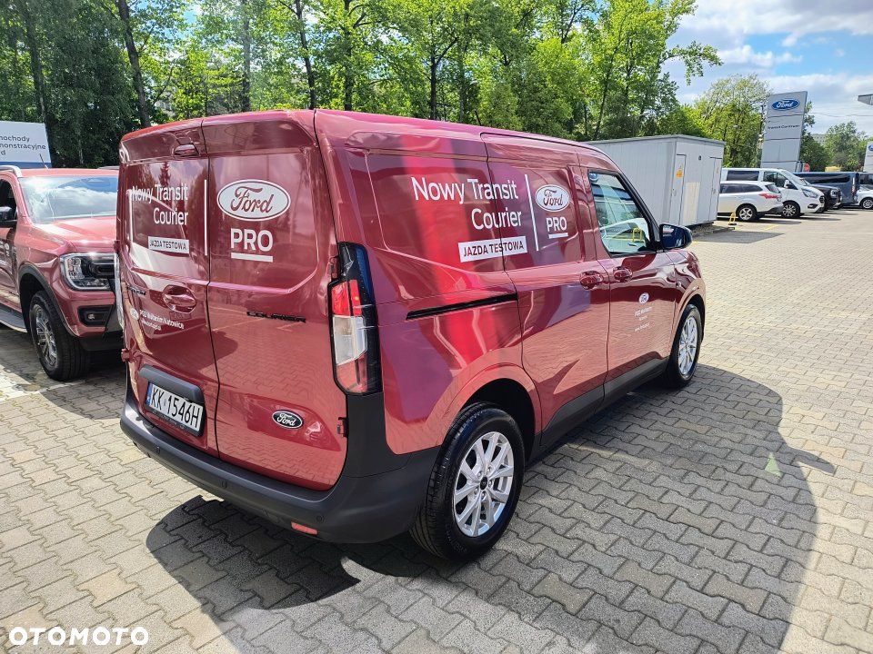 Ford Transit Courier - 4