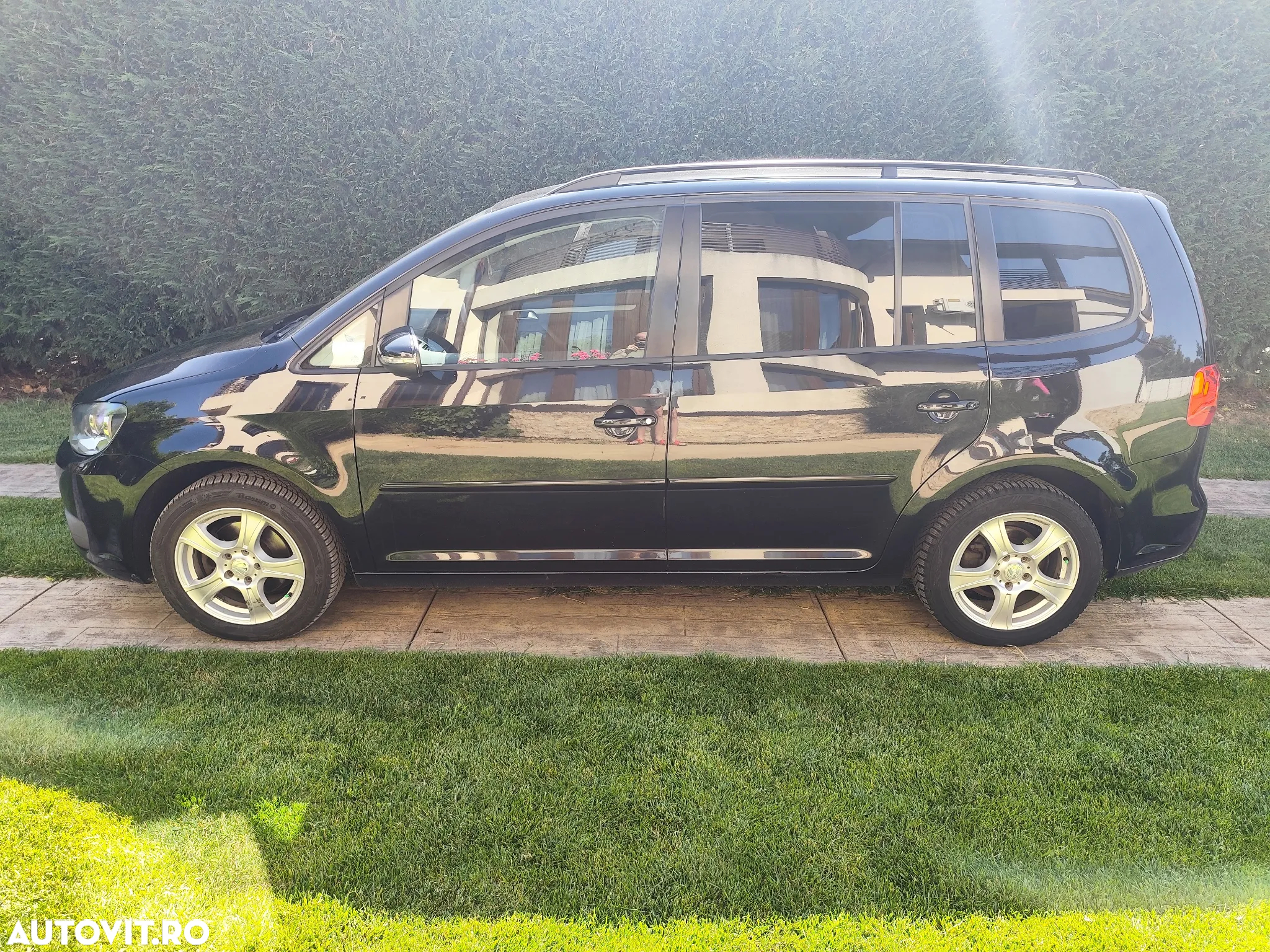 Volkswagen Touran Cross 1.6 TDI DSG - 7