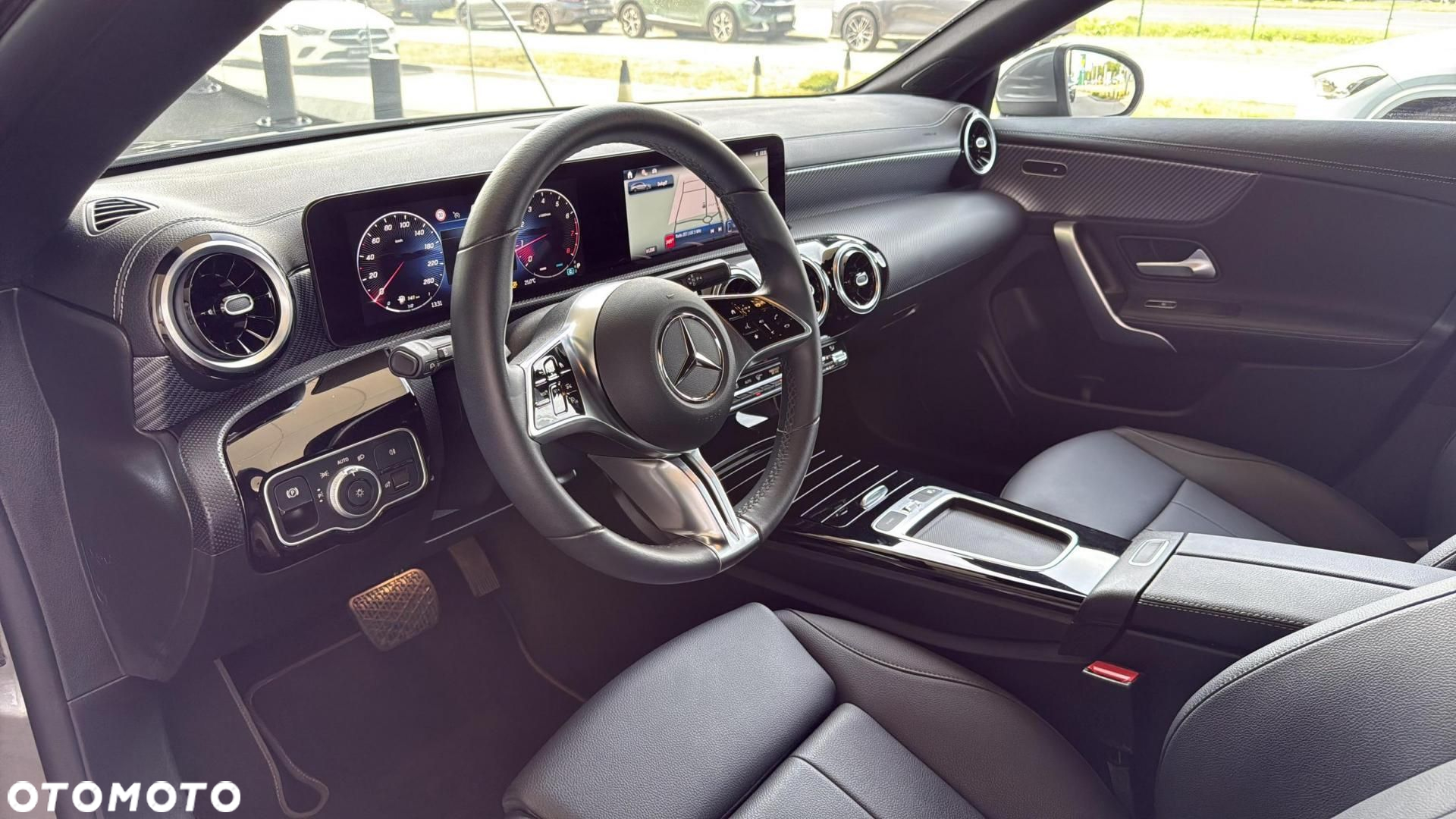 Mercedes-Benz CLA - 10