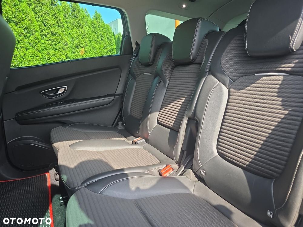 Renault Scenic - 17