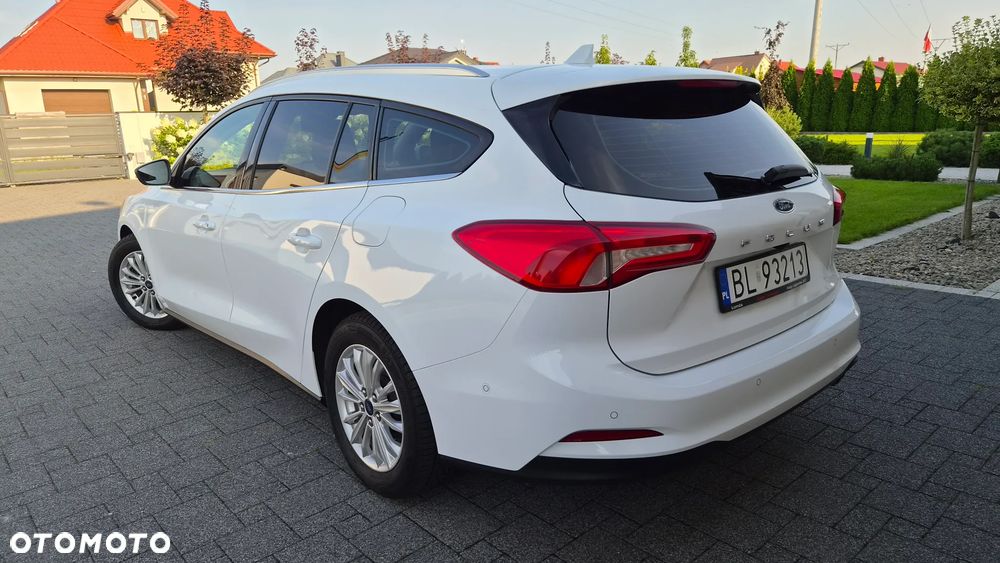 Ford Focus 1.5 EcoBlue Start-Stopp-System TITANIUM DESIGN - 5