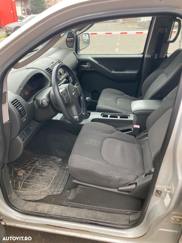 Nissan Navara 2.5 dCi Double Cab LE - 8