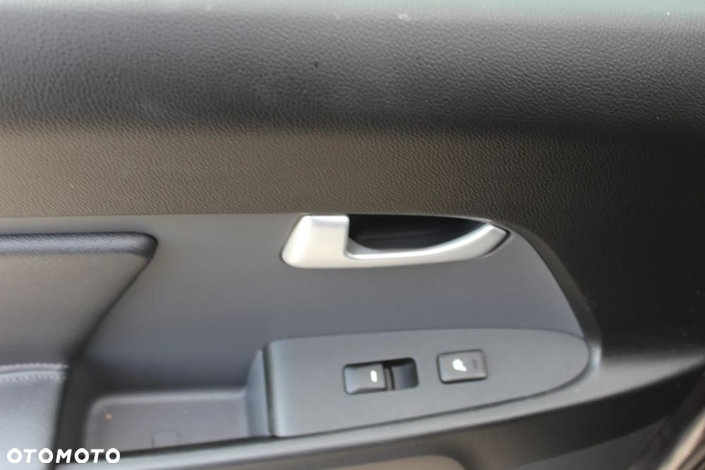 Kia Sportage 1.7 CRDI 2WD ISG Dream-Team Edition - 15