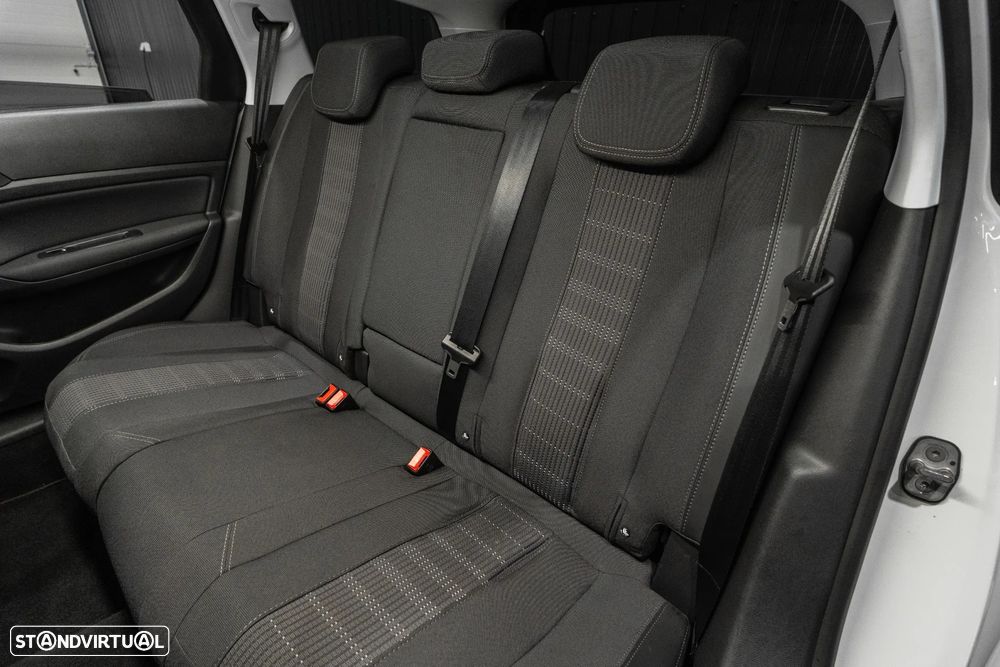 Peugeot 308 BlueHDi 130 EAT8 Allure - 28