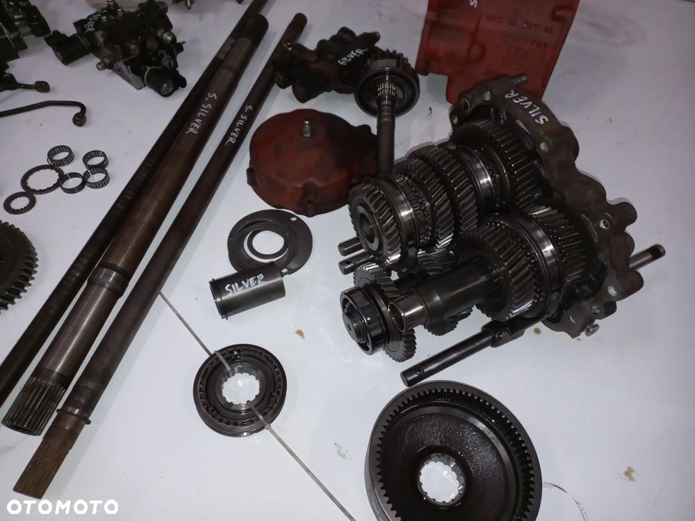 Części Same Silver 85,95,105,110,Explorer,Laser,skrzynia biegów,1,2,3,4,5,silnik,tryb,wałek,koło zębate,rewers,synchronizator,obudowa,zwolnica,atak,most przedni tył,kabina,felga,sdf,Rozdzielacz,ramię,podnośnik,podstawa - 2