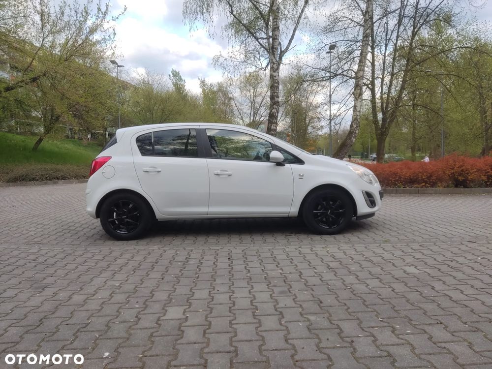 Opel Corsa 1.2 16V Cosmo - 13