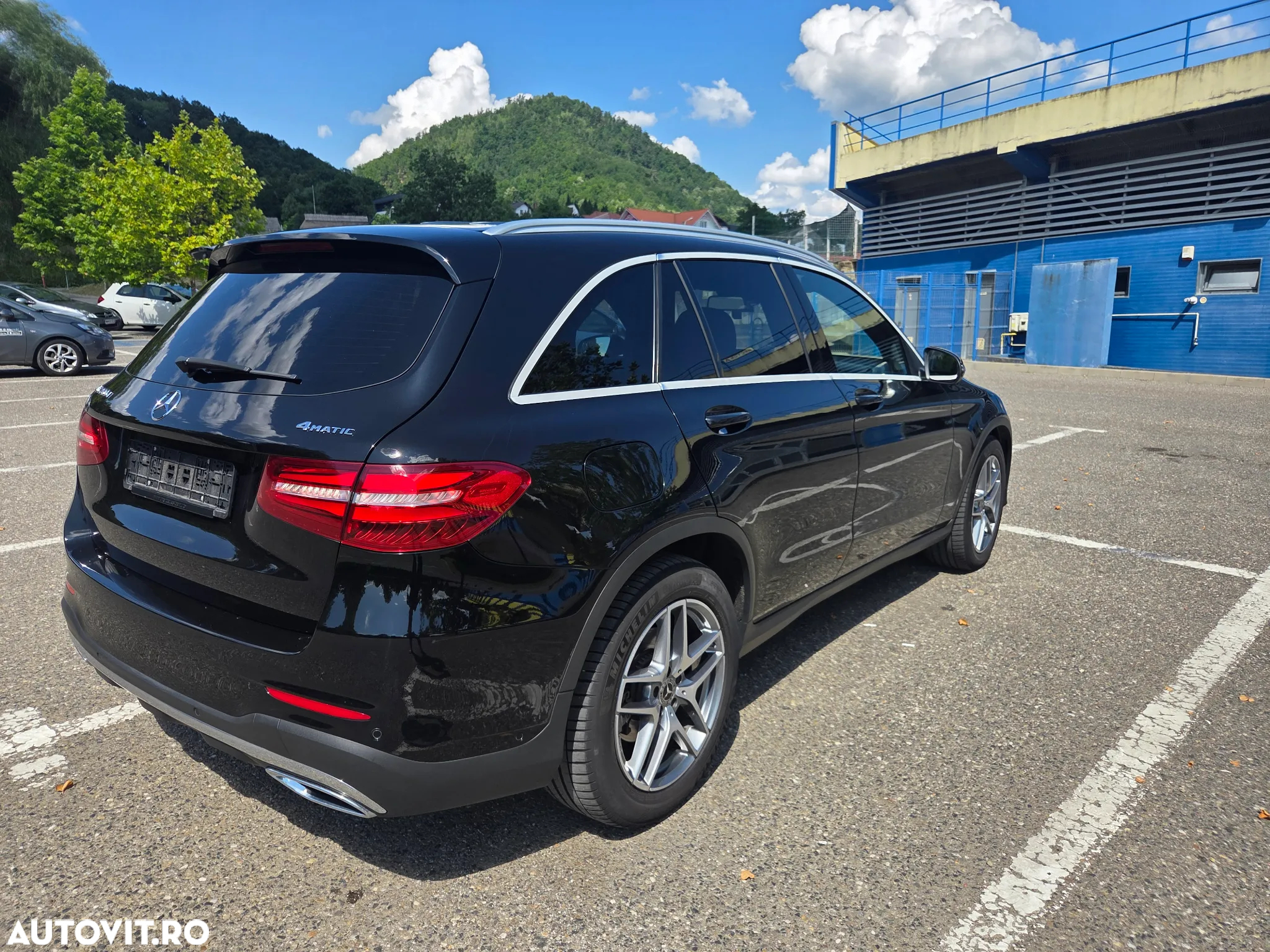 Mercedes-Benz GLC 220 d 4Matic 9G-TRONIC AMG Line - 4