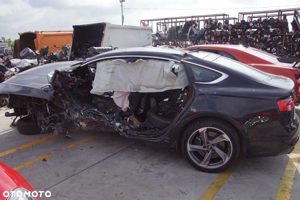 Auto na części - Audi A5 8T Sportback Quattro Lift 2.0 TFSI 252 KM CYRB SJM LY9B 2017R Silnik Skrzynia Klapa Zderzak Drzwi Szyba Lampa Deska Kokpit Sterownik Moduł Kierownica Panel - 8