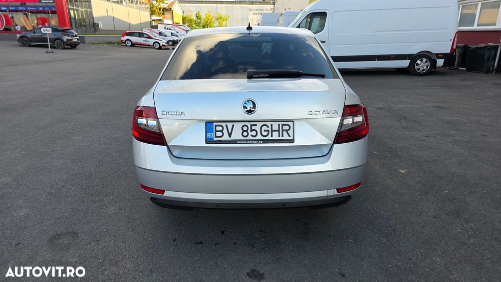 Skoda Octavia - 6