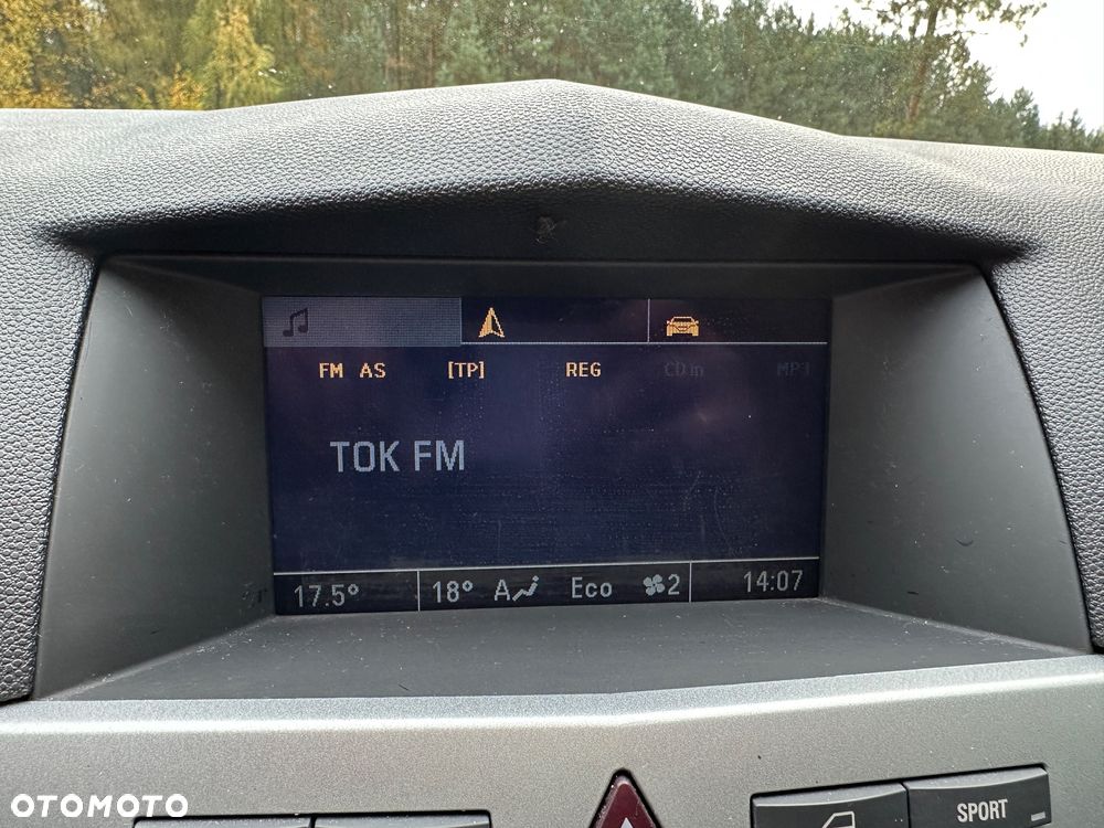 Opel Astra III GTC 1.8 Sport - 4