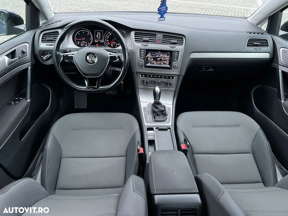 Volkswagen Golf 2.0 TDI BlueMotion Technology DSG Lounge - 6