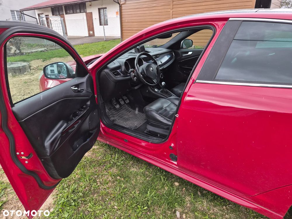 Alfa Romeo Giulietta 2.0 JTDM 16V - 4