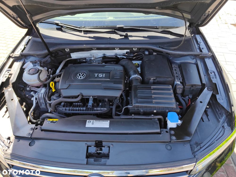 Volkswagen Passat Variant 1.8 TSI BMT Highline DSG - 9