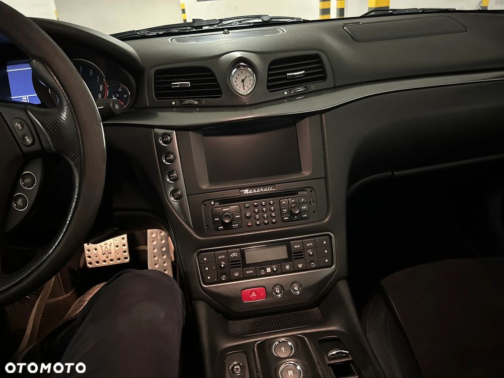Maserati GranTurismo - 13