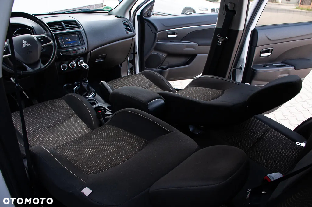Mitsubishi ASX - 27
