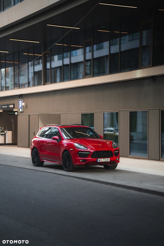 Porsche Cayenne GTS - 24