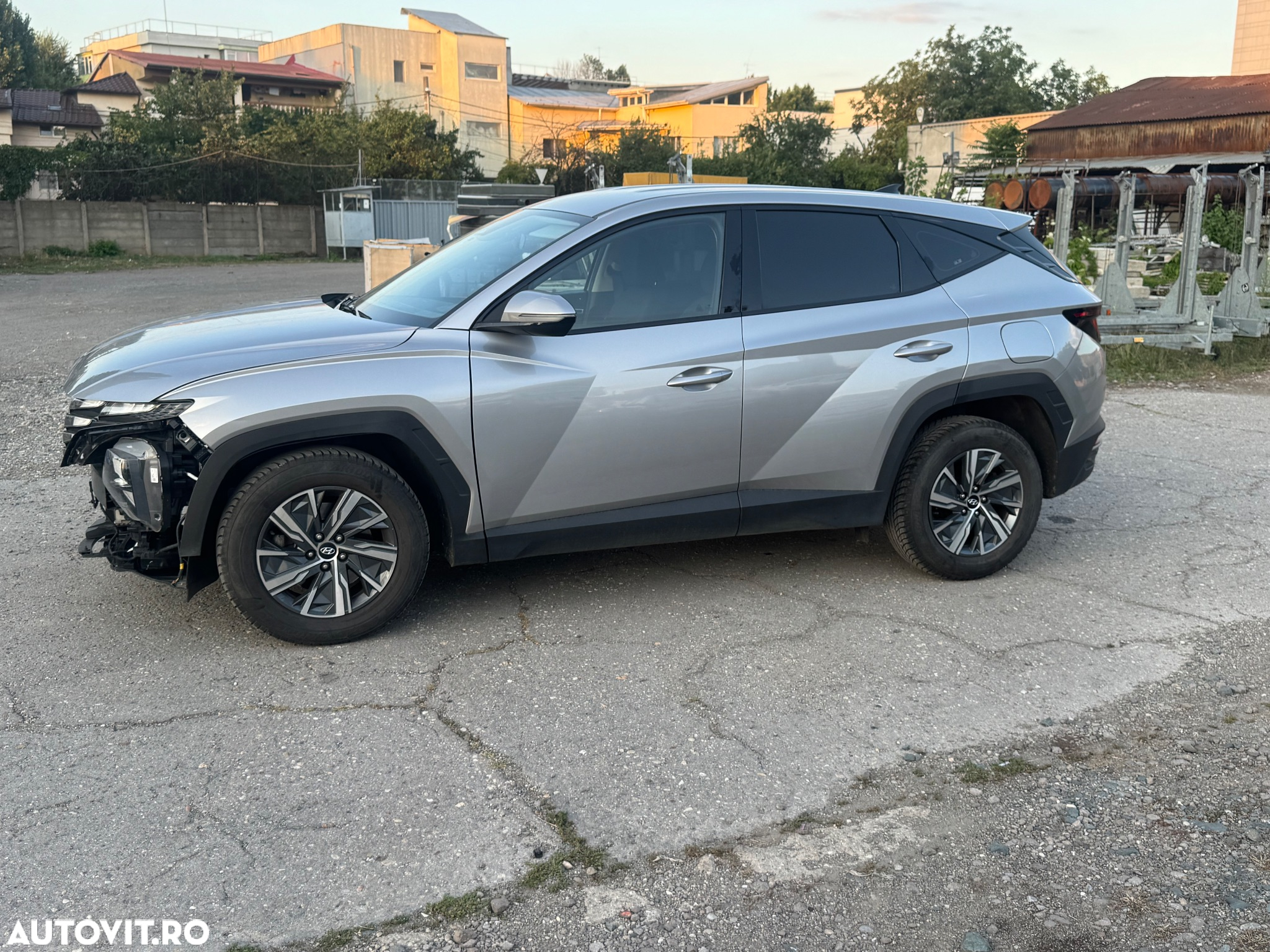 Hyundai Tucson 1.6 l 150 CP 2WD 6MT Style - 3