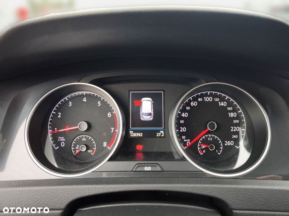 Volkswagen Golf - 18