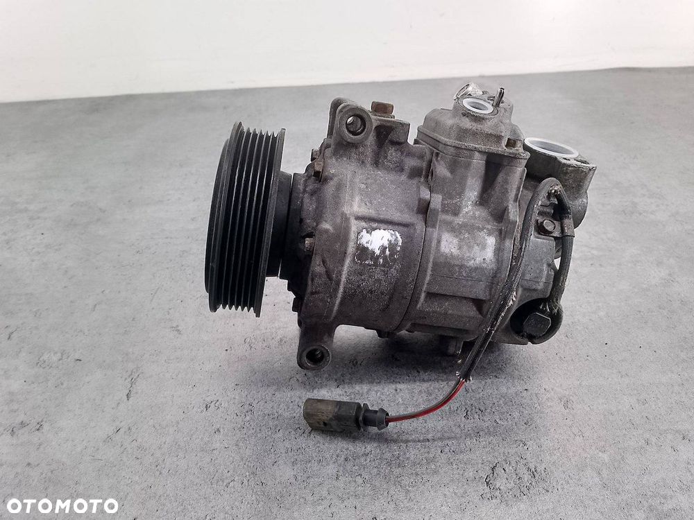 POMPA, SPRĘŻARKA KLIMATYZACJI AUDI A4 B6 2.0 20V - 1