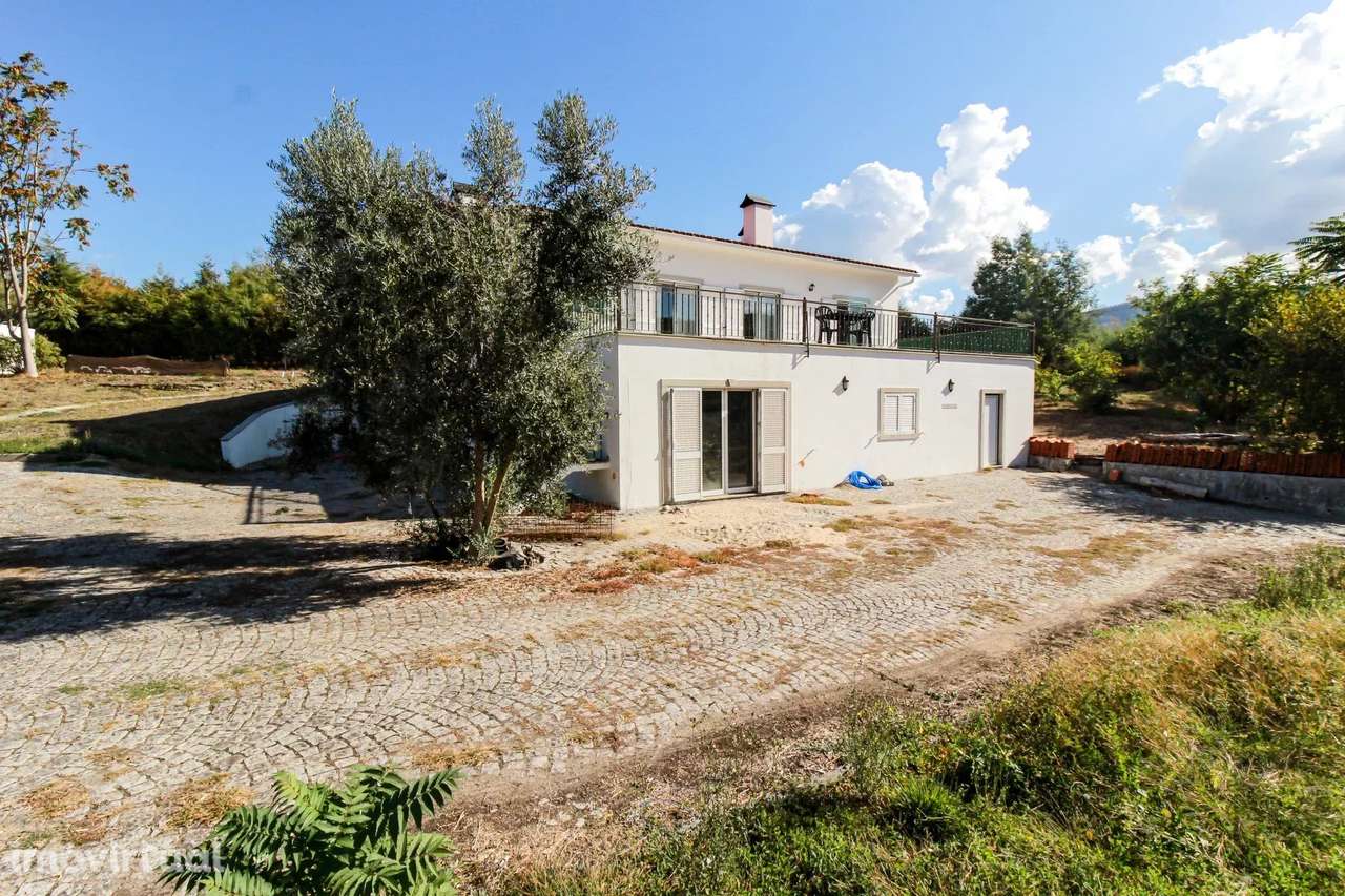 Refúgio Familiar no Interior de Portugal - Piscina, Lareira e Natureza - Grande imagem: 2/20