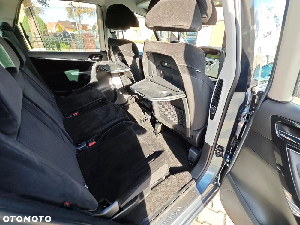 Citroën C4 Picasso 2.0 16V Exclusive - 24