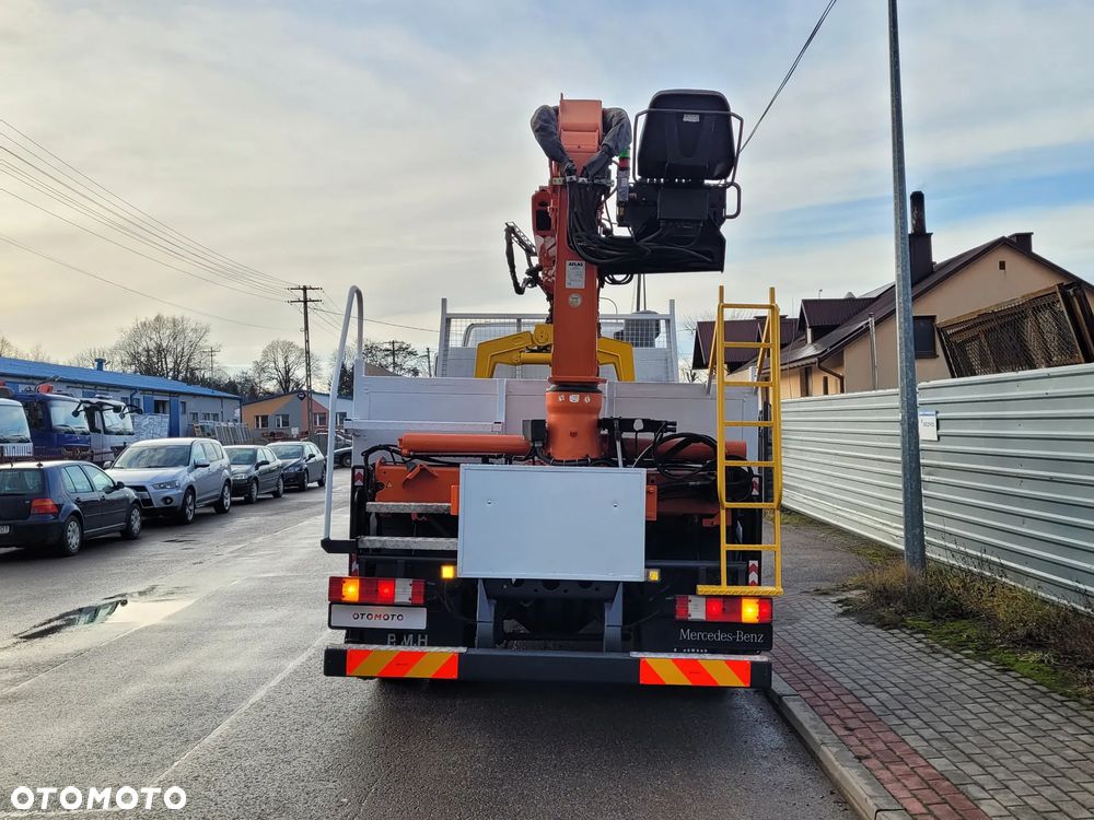 Mercedes-Benz AXOR 1833 330KM // HDS ŻURAW DŹWIG // KRÓTKI ROZSTAW // WYSOKA BURTA // MOŻLIWA WYWROTKA KIPER - 11