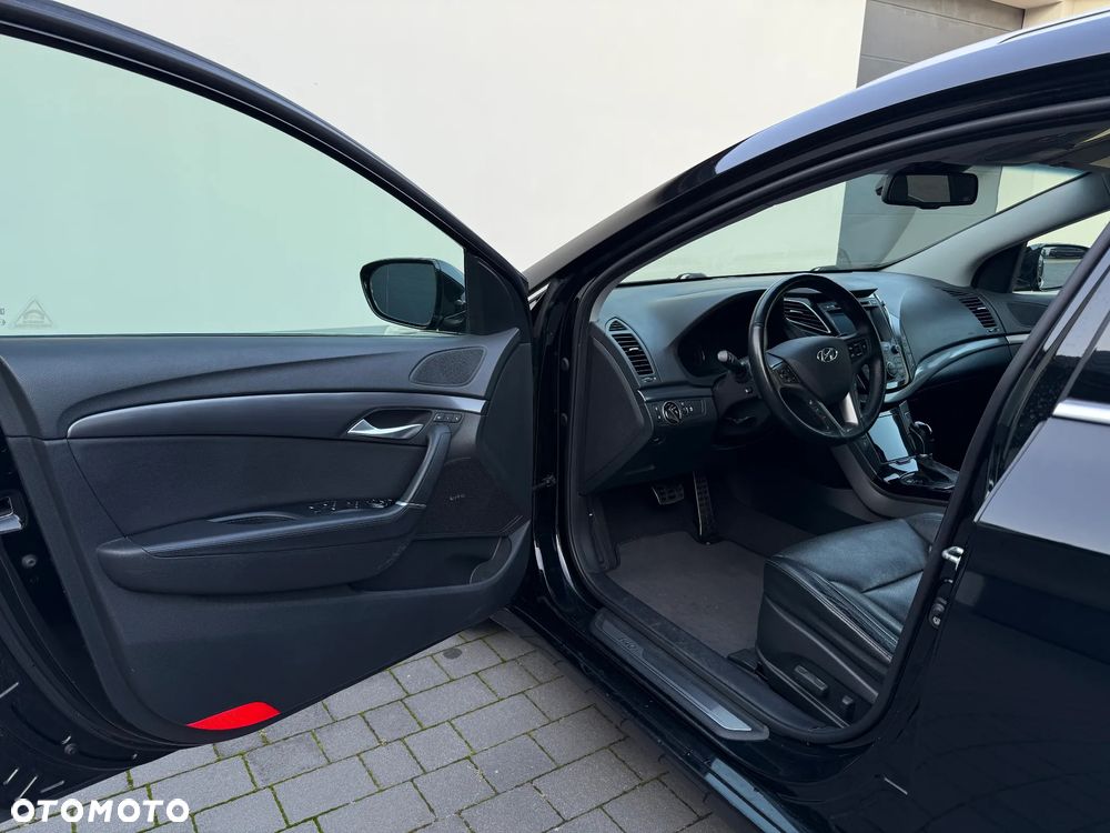 Hyundai i40 Kombi 1.7 CRDi DCT Premium - 9