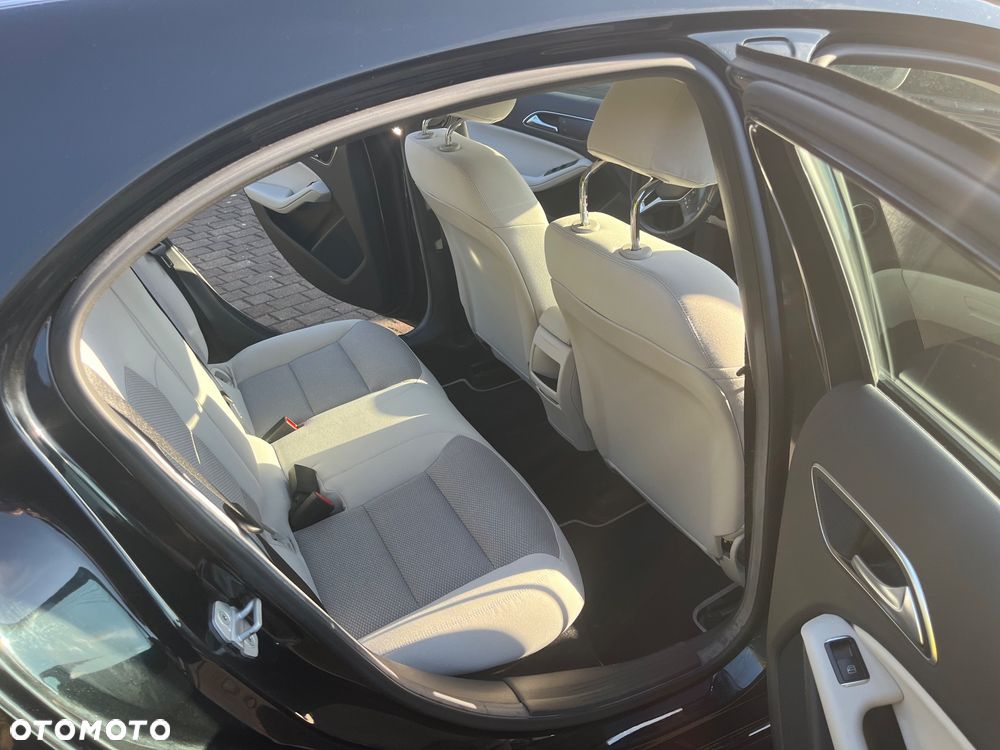 Mercedes-Benz Klasa A 220 4-Matic - 18