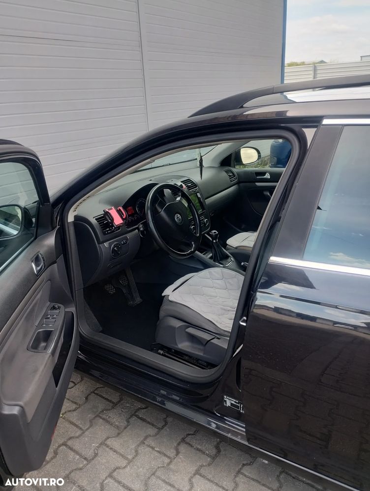 Volkswagen Golf 2.0 TDI Comfortline - 5