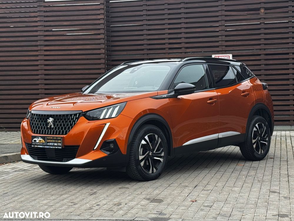 Peugeot 2008 PureTech 130 EAT8 GT - 4