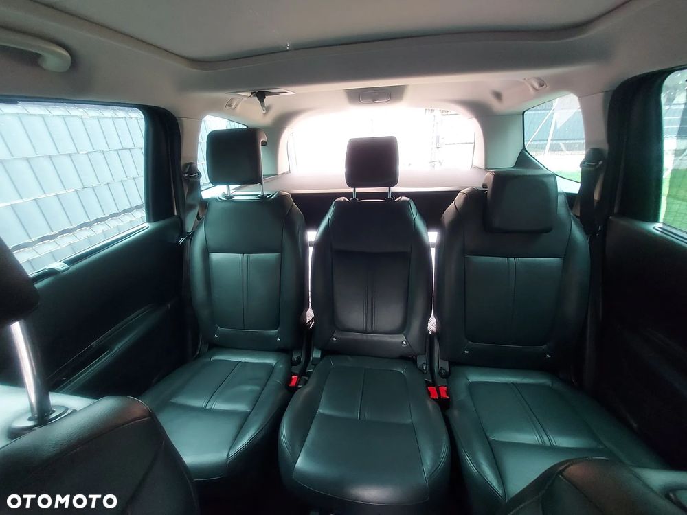Peugeot 5008 HDI 160 Automatik Allure - 11