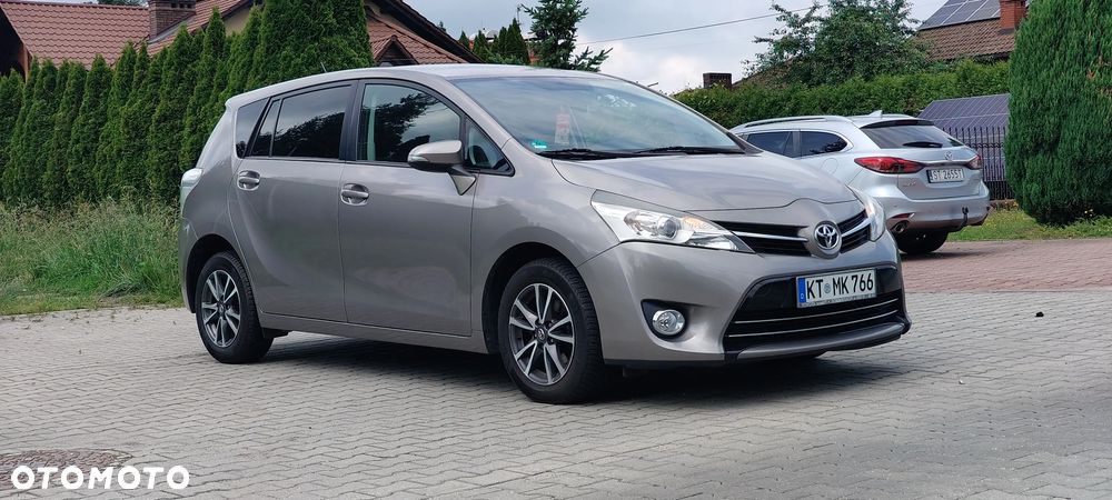 Toyota Corolla Verso - 7