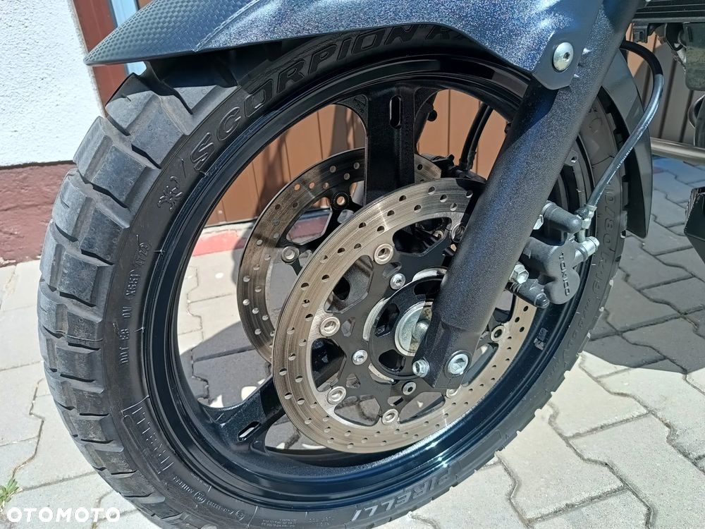 Suzuki V-STROM - 37