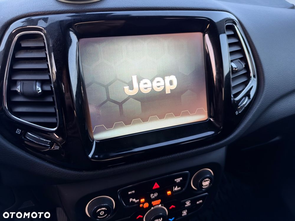 Jeep Compass 1.4 TMair Limited FWD S&S - 9