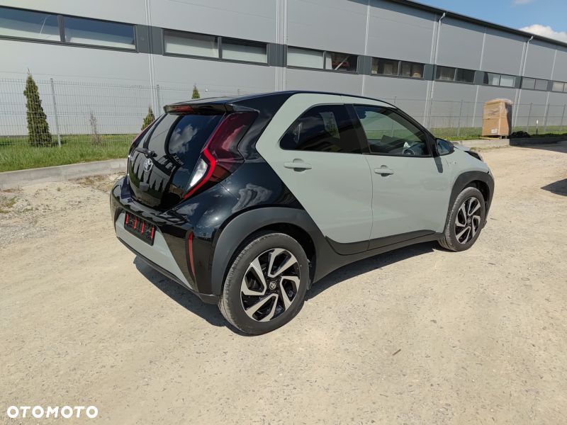Toyota Aygo X 1.0 VVT-i Color Edition X-shift - 9