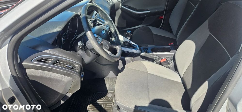 Ford Focus 1.6 TDCi DPF Titanium - 15