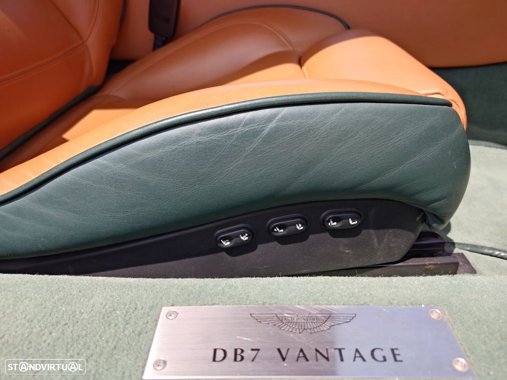 Aston Martin DB7 Vantage Volante - 43