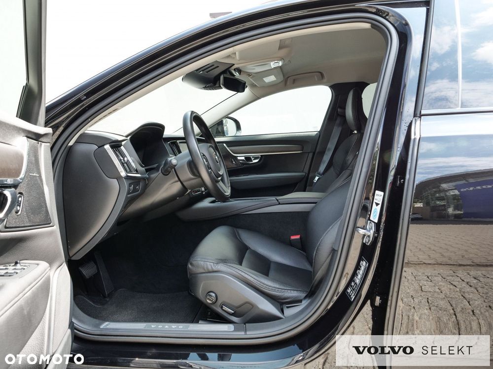 Volvo V90 Cross Country - 14