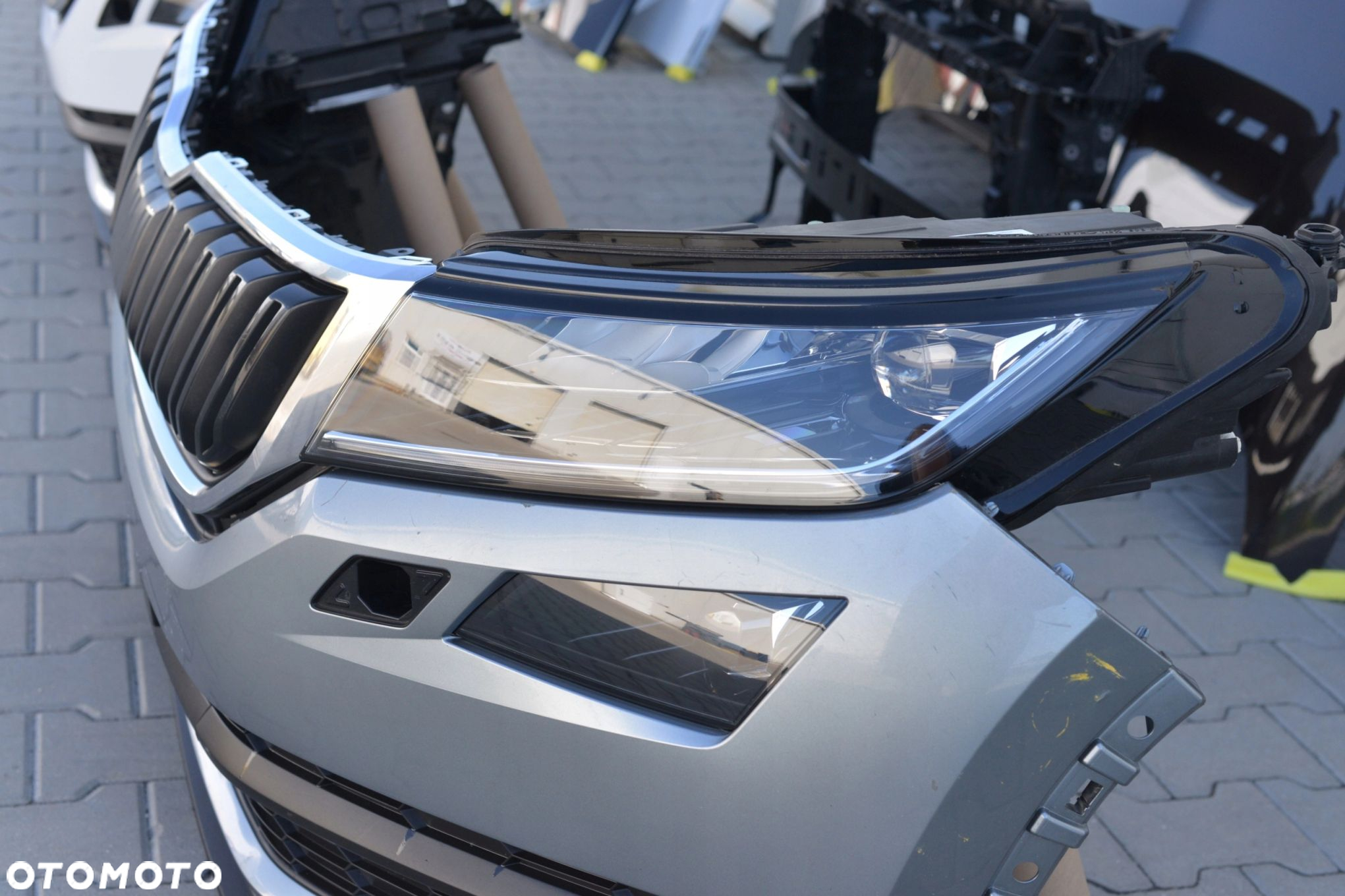 MASKA ZDERZAK GRILL BŁOTNIK LAMPA H7 XENON LED PAS BELKA SKODA KODIAQ - 13