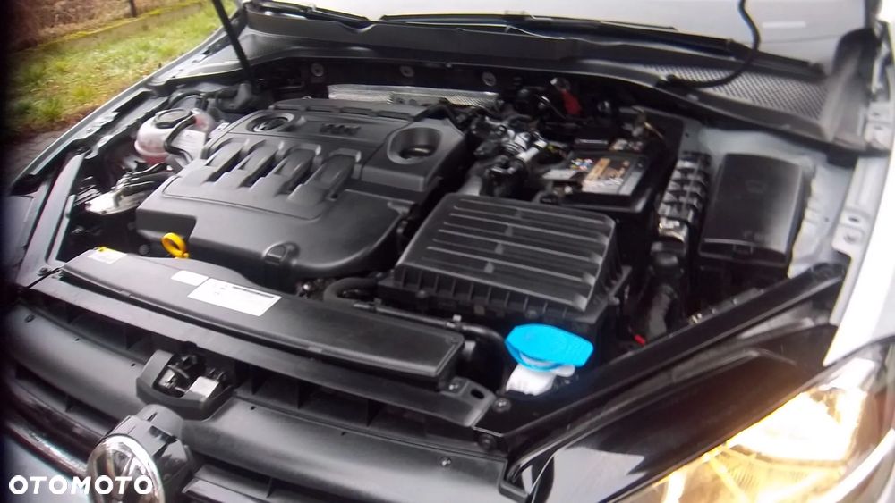 Volkswagen Golf 1.6 TDI Sound - 12