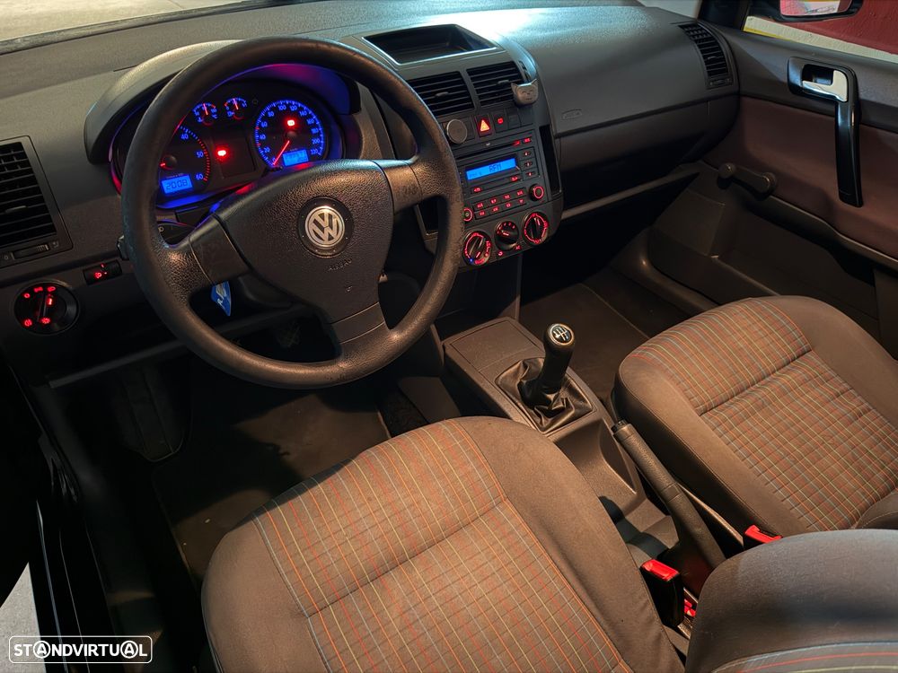 VW Polo 1.4 TDi Confortline - 12