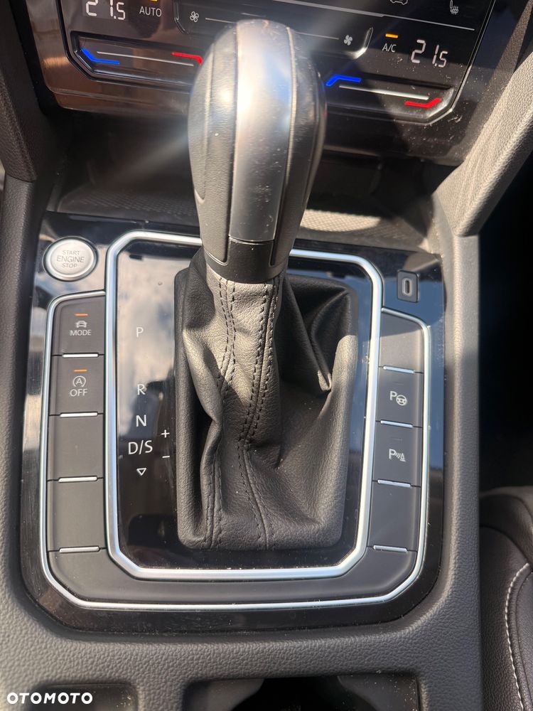 Volkswagen Passat 2.0 TDI EVO Elegance DSG - 16