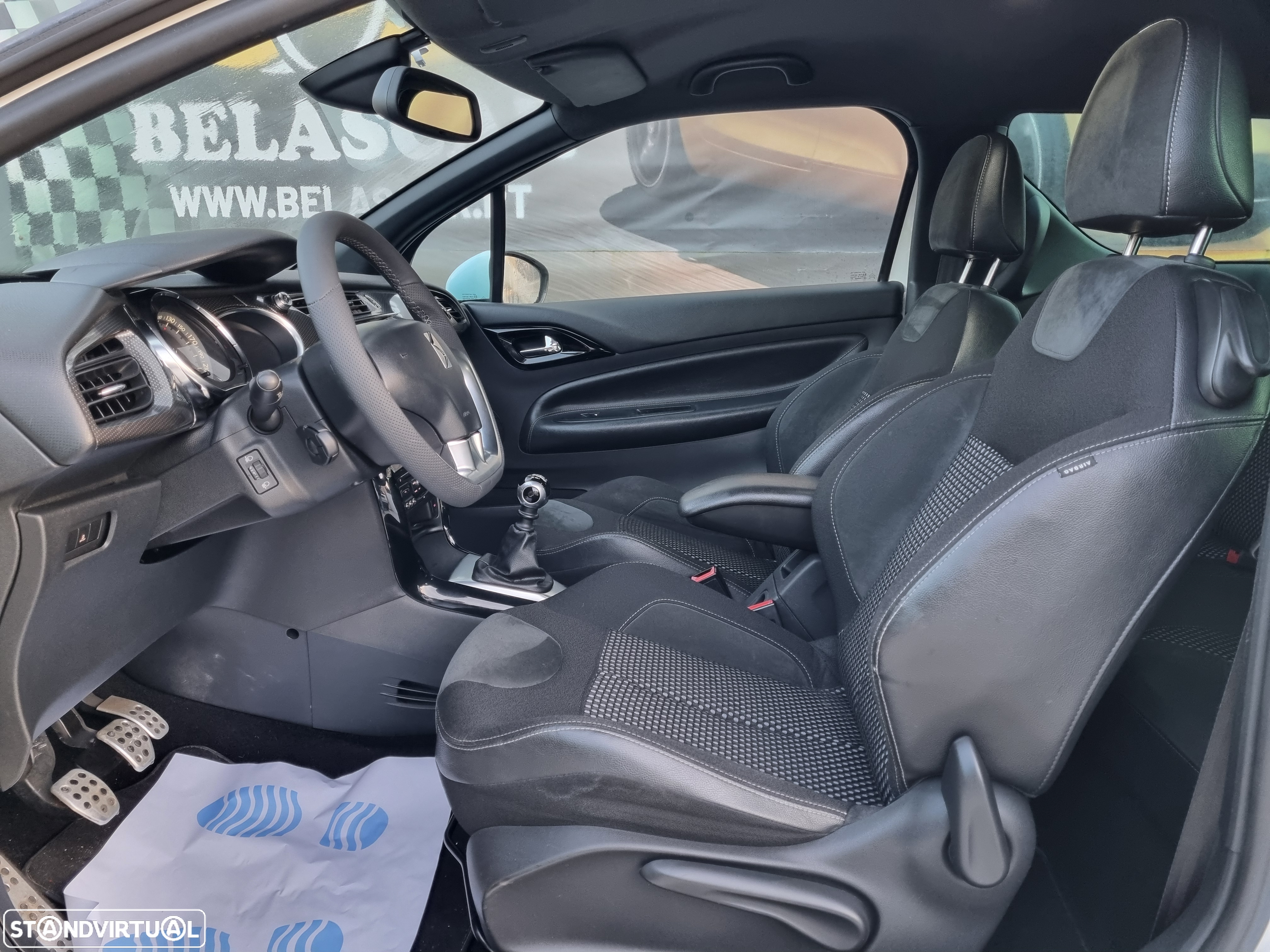 Citroën DS3 1.6 HDi Airdream Sport Chic - 11