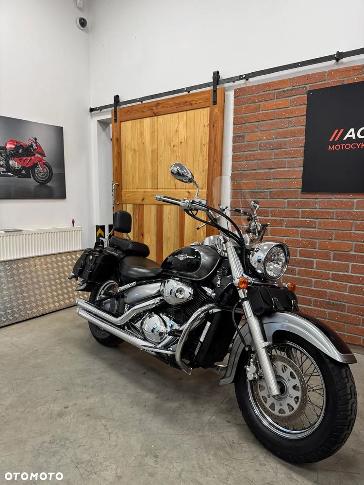 Suzuki VL 800 Volusia - Boulevard C50 - 3