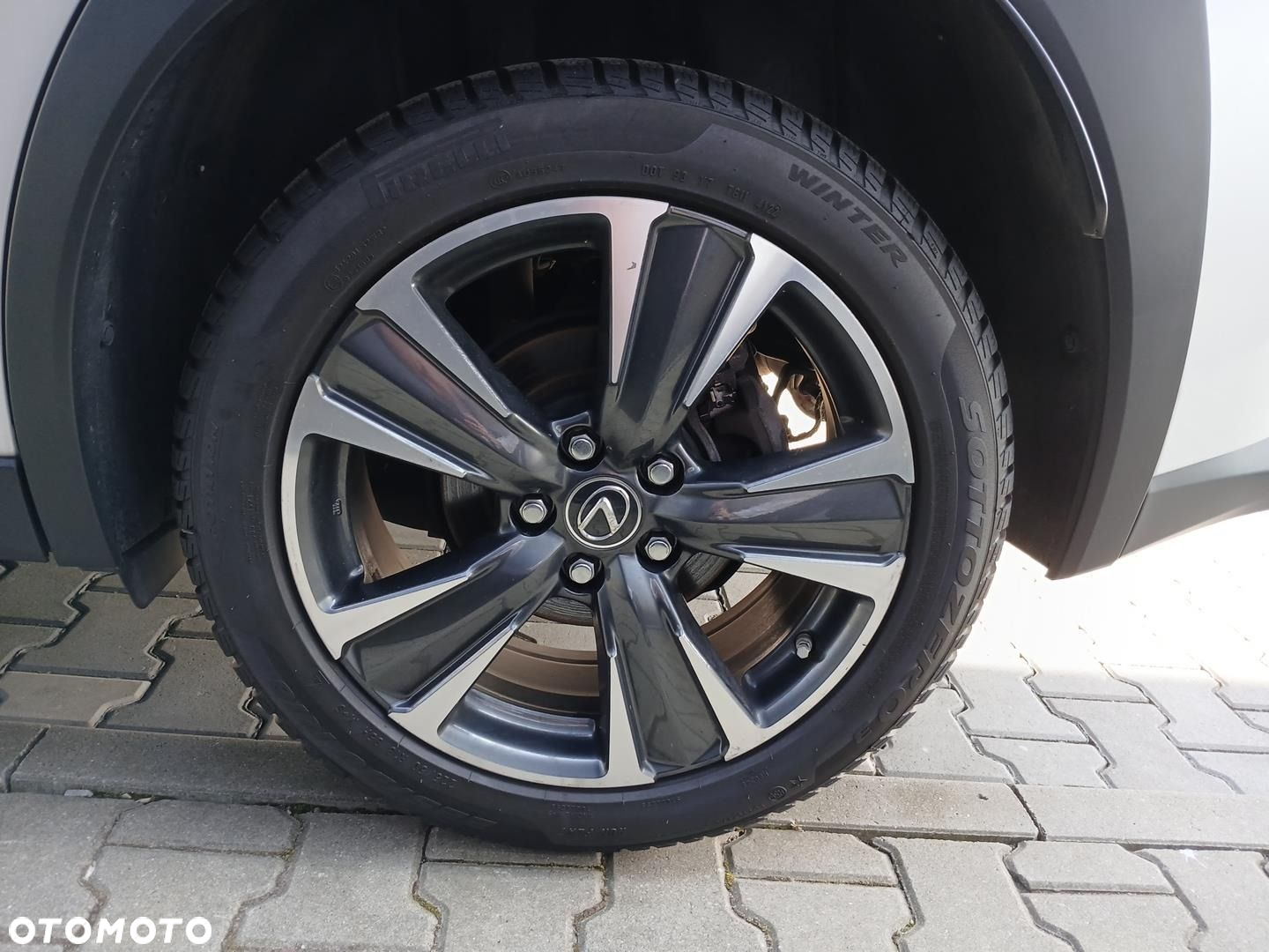 Lexus UX - 26