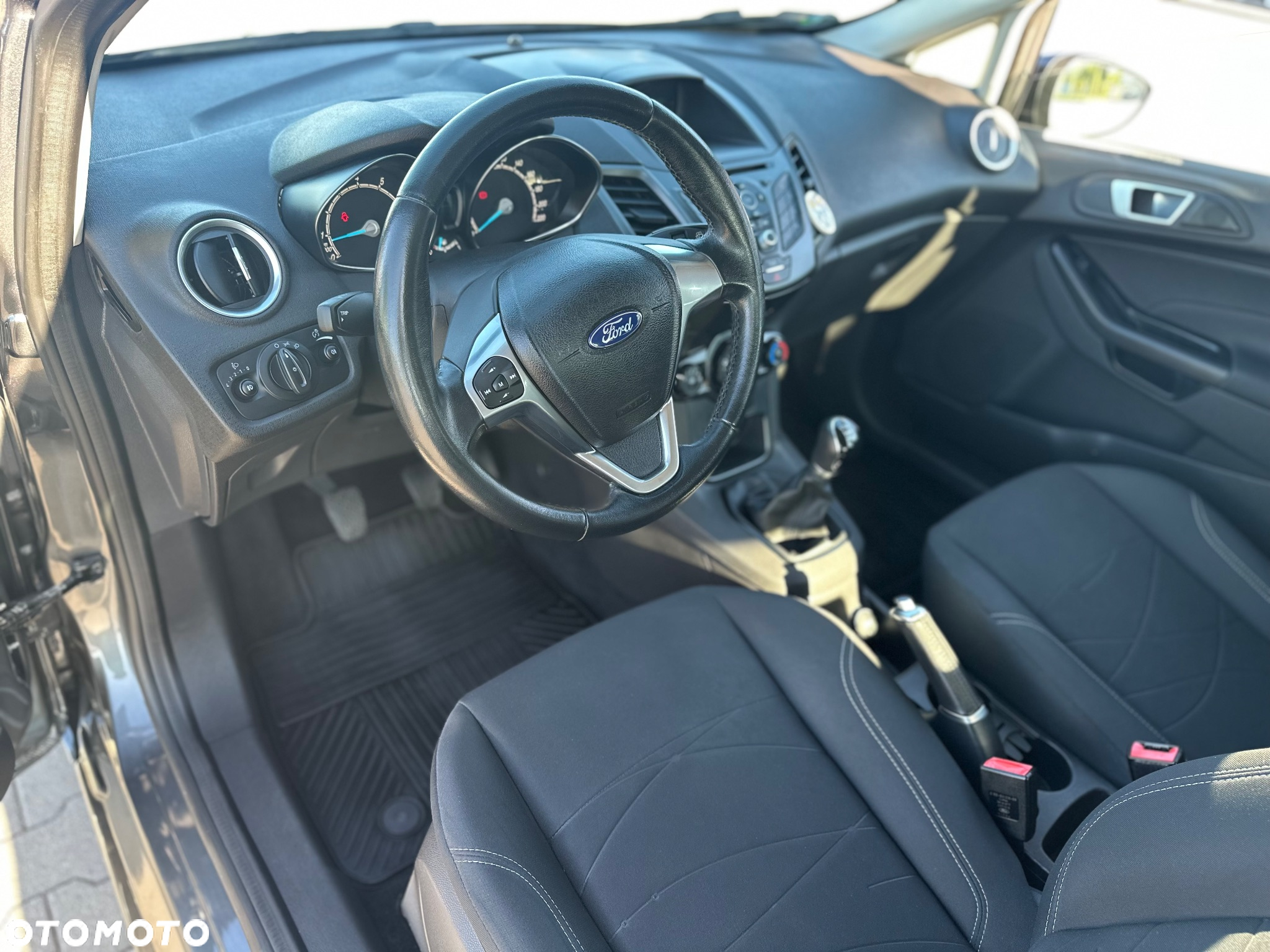 Ford Fiesta 1.25 Trend EU6 - 13