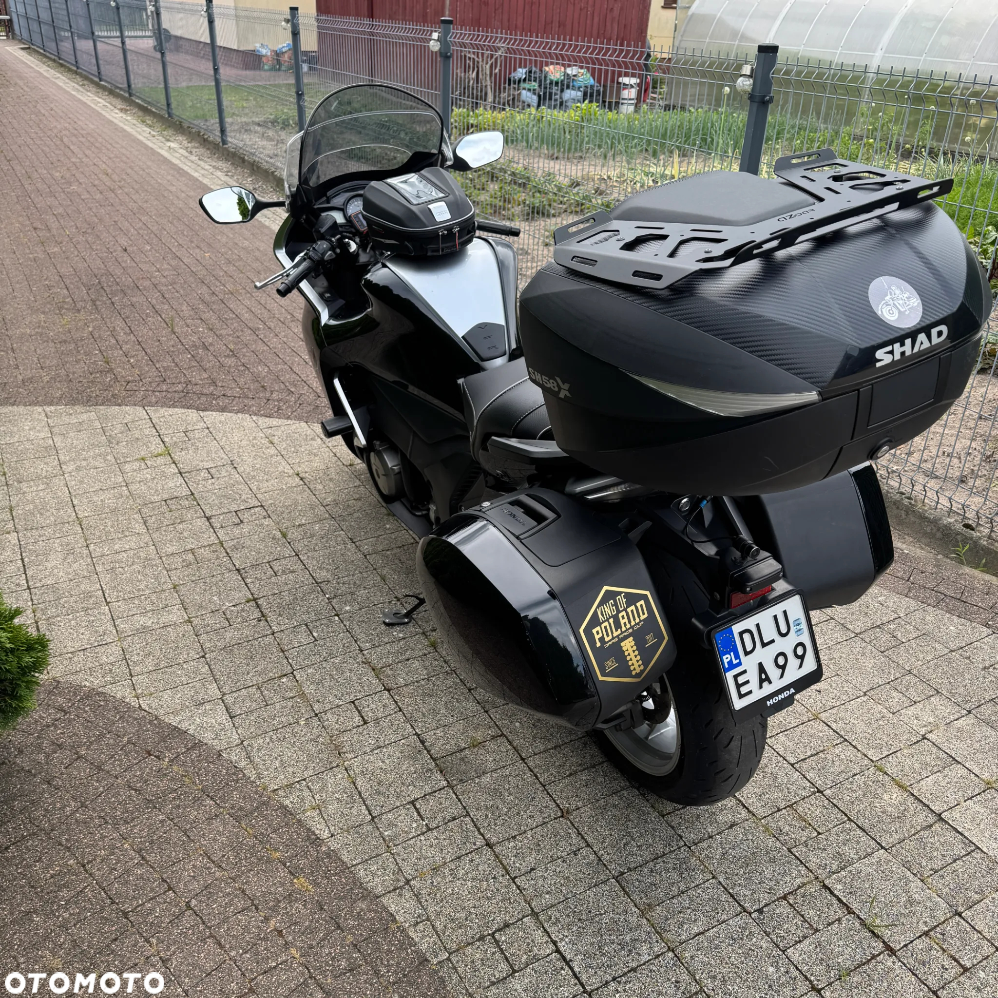 Honda VFR - 4