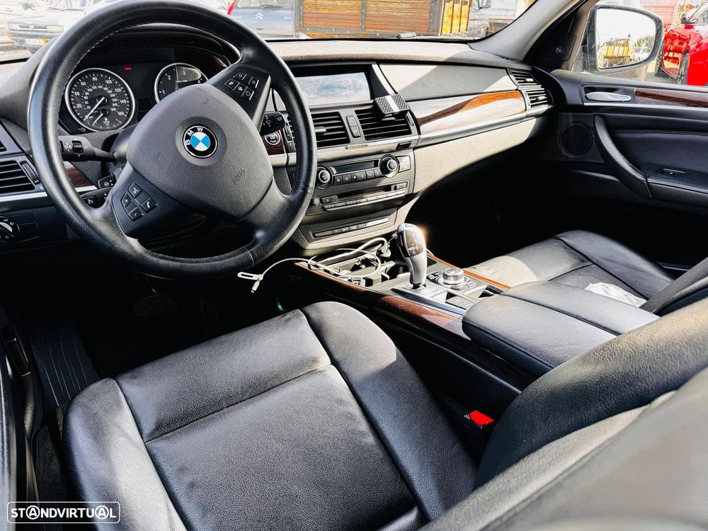 BMW X5 xDrive35d - 11