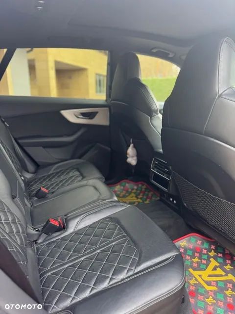 Audi SQ8 - 7